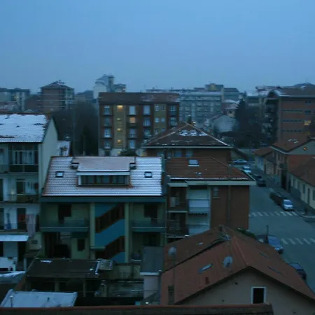 Lägenhet With One Bedroom In Torino, With Wonderful View, Furnis *