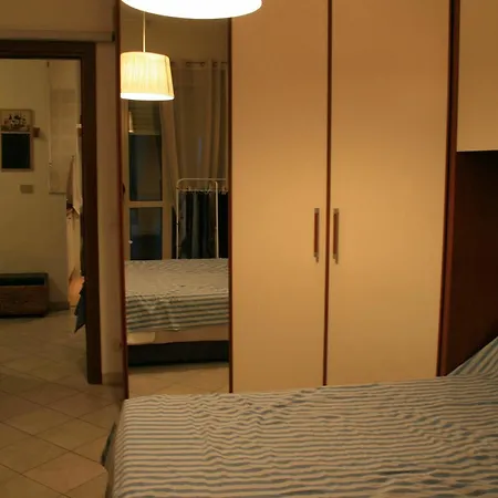 Lägenhet With One Bedroom In Torino, With Wonderful View, Furnis *