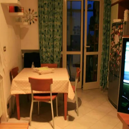 With One Bedroom In Torino, With Wonderful View, Furnis